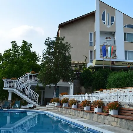 Resort Mg 3*