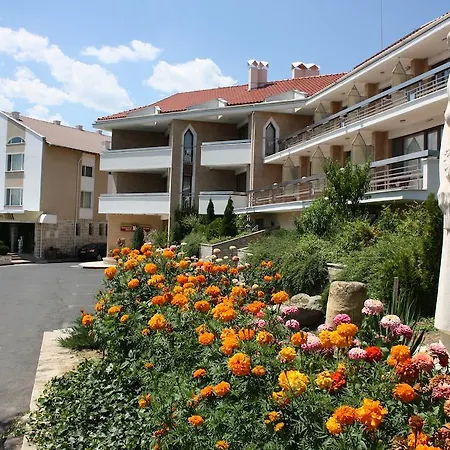 Resort Mg 3*